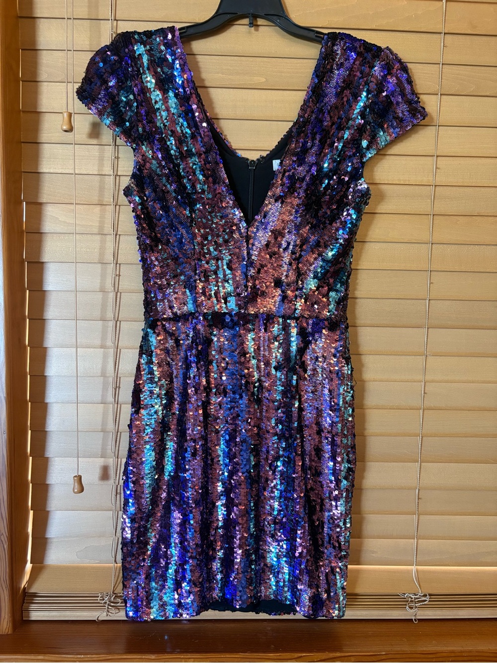 Dress the Population Zoe Like New Iridescent Purple-Blue Sequin Mini Dress M - Picture 9 of 9